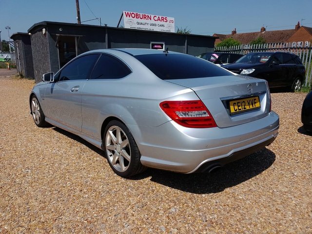 Mercedes-Benz C Class 1.8 C180 Blueefficiency Se 155 Bhp Black #4