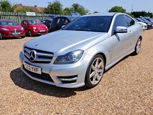 Mercedes-Benz C Class 1.8 C180 Blueefficiency Se 155 Bhp Black #3
