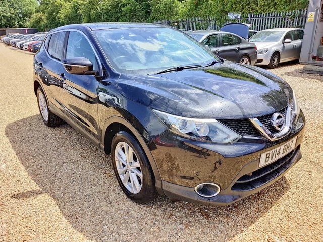 Nissan Qashqai 1.2 Dig-t Acenta Premium 2Wd Euro 5 S S Black