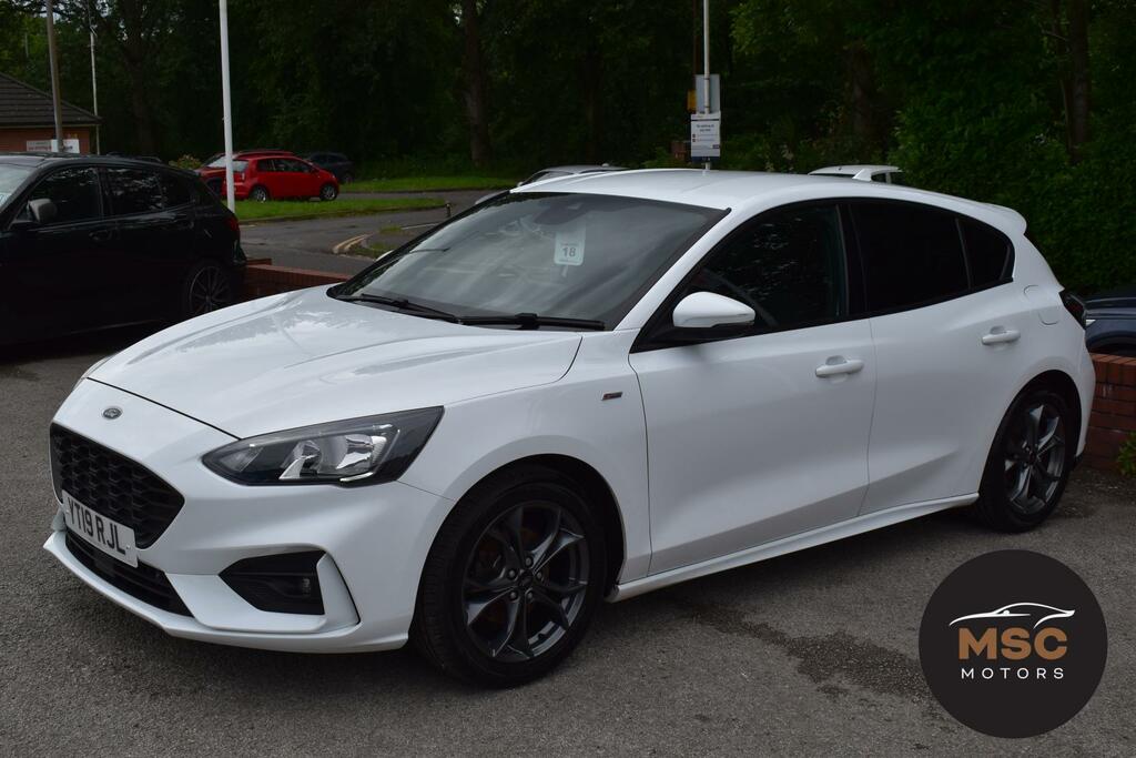 Ford Focus 1.0T Ecoboost St-line Hatchback YT19RJL White #5