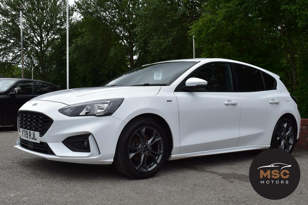 Ford Focus 1.0T Ecoboost St-line Hatchback YT19RJL White #6