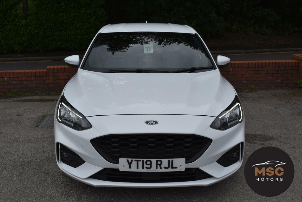Ford Focus 1.0T Ecoboost St-line Hatchback YT19RJL White #3