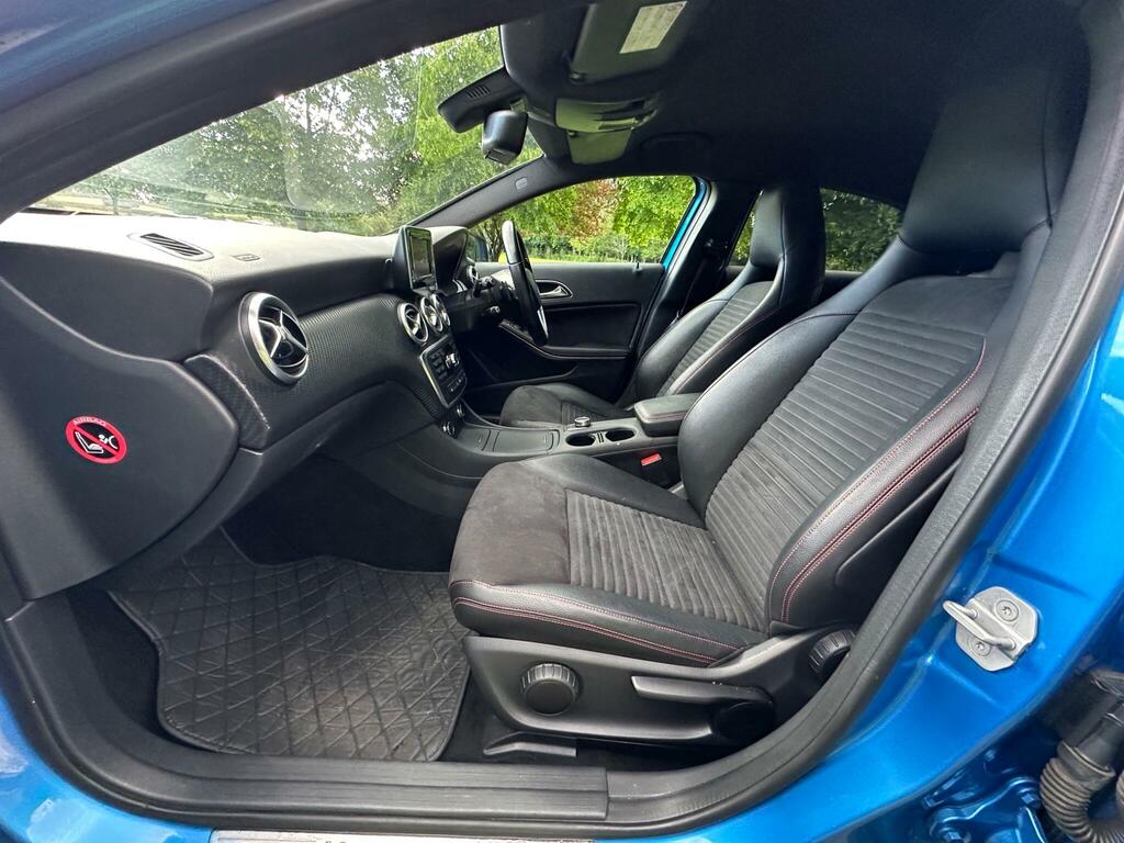 Mercedes-Benz A Class A200 Blueefficiency Sport Cdi Black #51