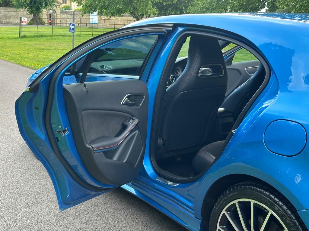 Mercedes-Benz A Class A200 Blueefficiency Sport Cdi Black #38