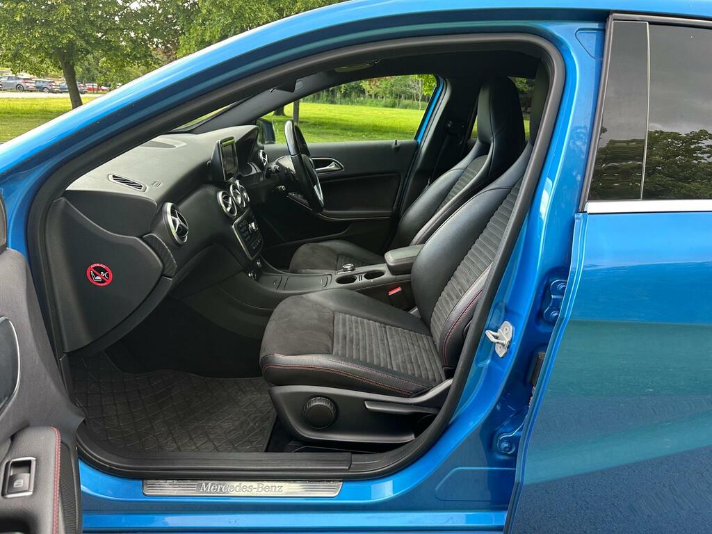 Mercedes-Benz A Class A200 Blueefficiency Sport Cdi Black #48