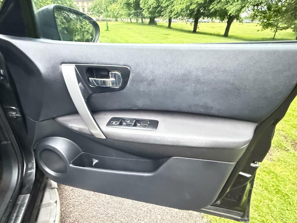 Nissan Qashqai+2 1.6 Plus 2 N-tec Red #33