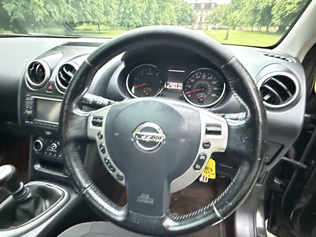 Nissan Qashqai+2 1.6 Plus 2 N-tec Red #37