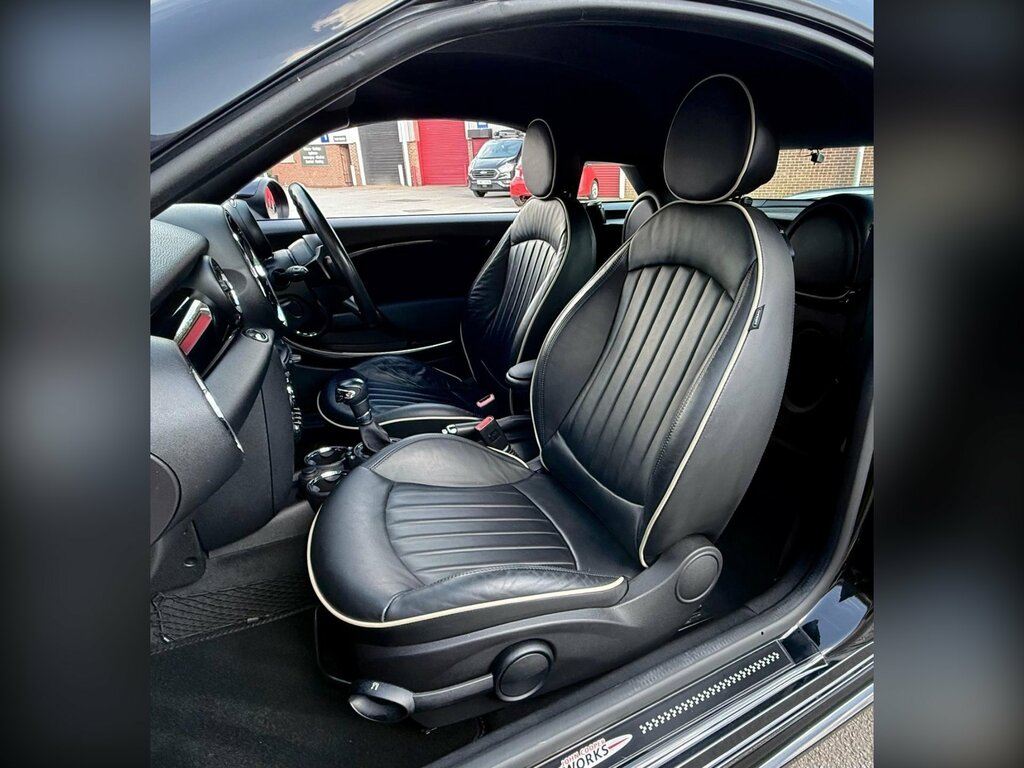 Mini Coupe 1.6 Cooper D Black #27