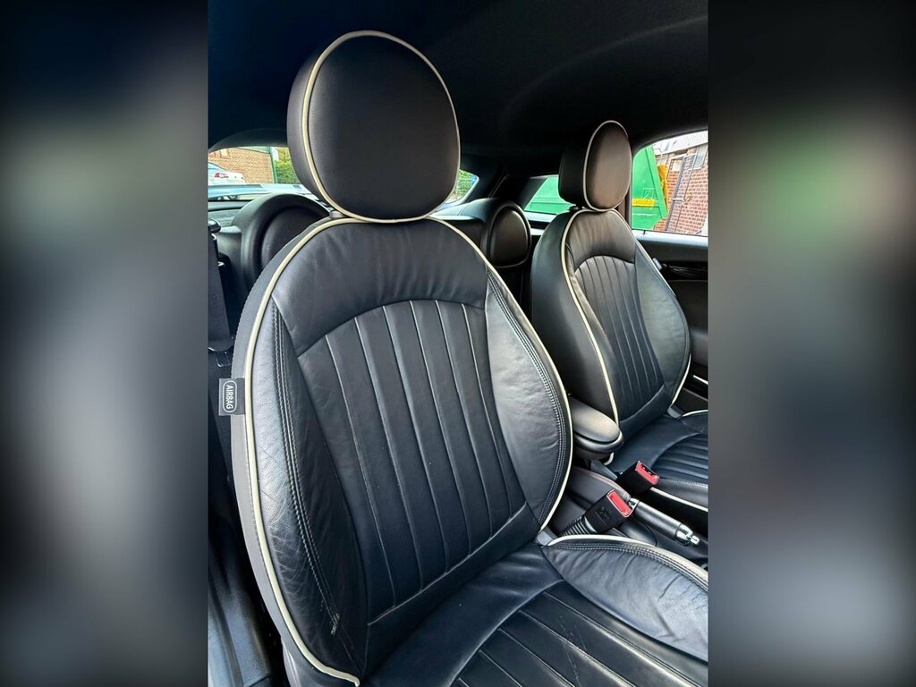 Mini Coupe 1.6 Cooper D Black #29