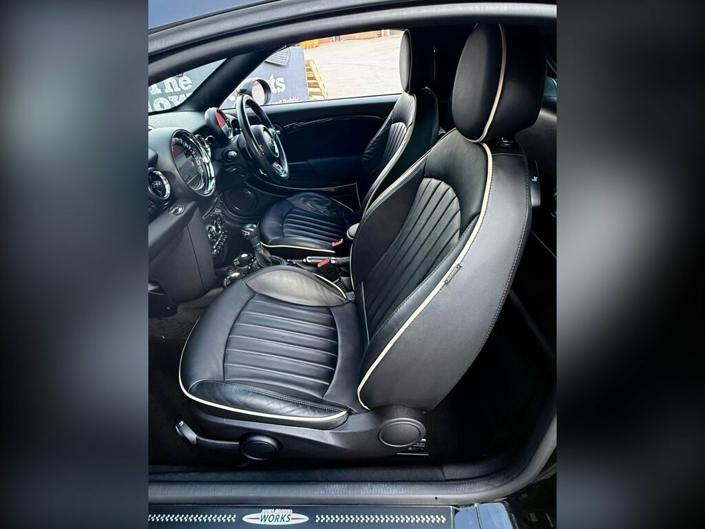 Mini Coupe 1.6 Cooper D Black #31