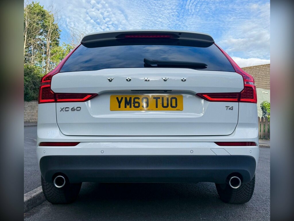 Volvo XC60 2L Edition White #7