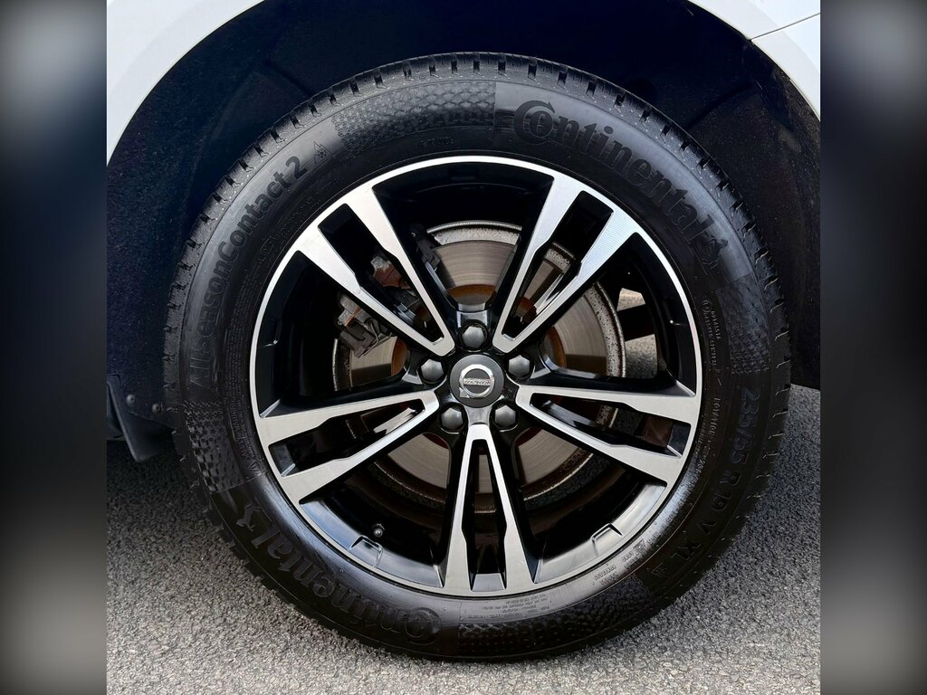 Volvo XC60 2L Edition White #10