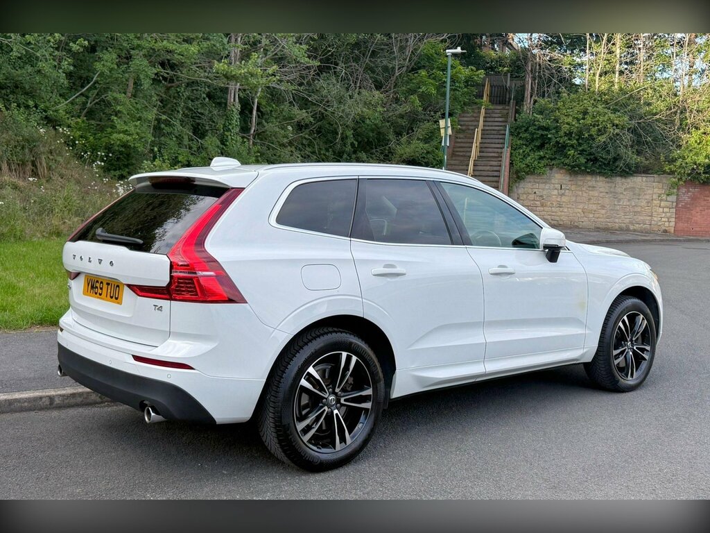 Volvo XC60 2L Edition White #32