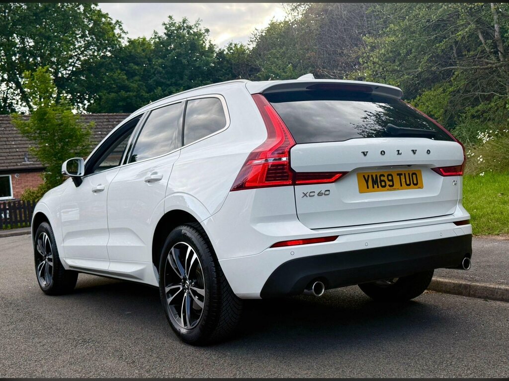 Volvo XC60 2L Edition White #18
