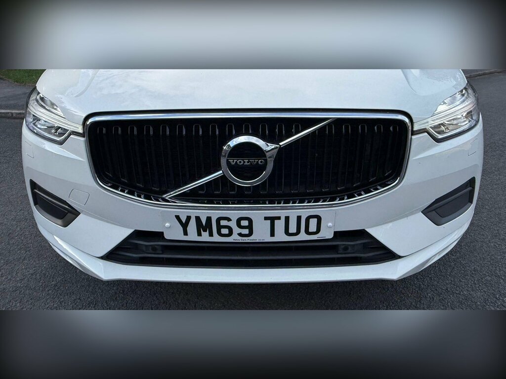 Volvo XC60 2L Edition White #30