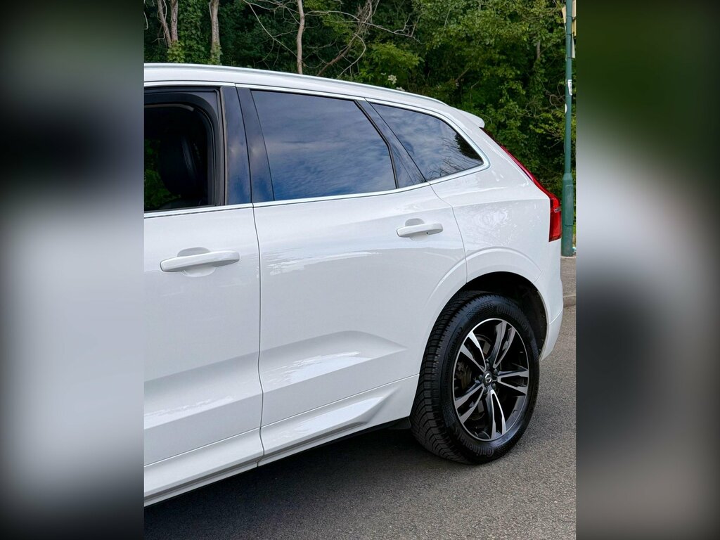 Volvo XC60 2L Edition White #16