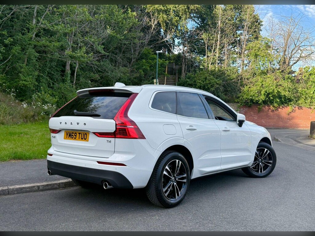 Volvo XC60 2L Edition White #36