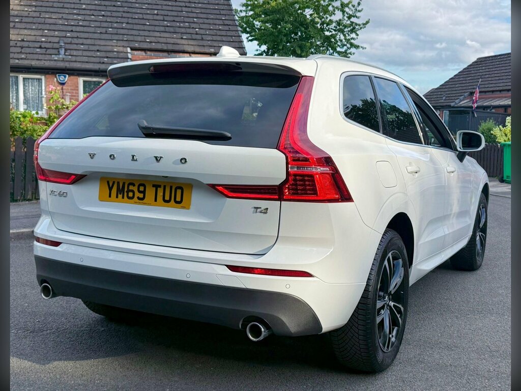 Volvo XC60 2L Edition White #29