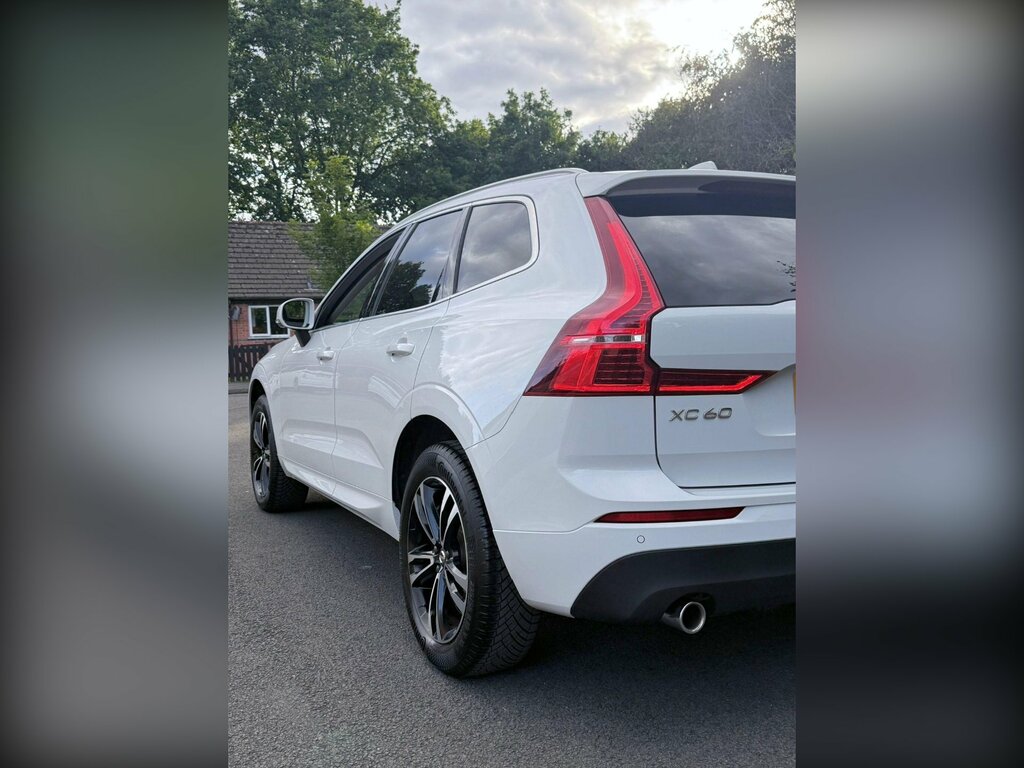Volvo XC60 2L Edition White #23