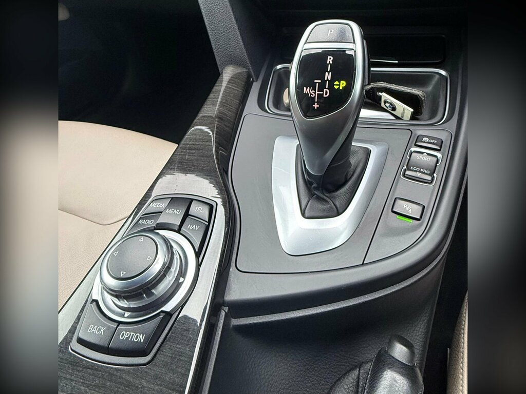 BMW 3 Series Gran Turismo Hatchback Black #18
