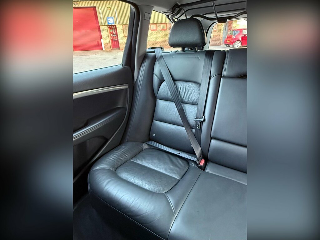 Volvo XC70 2.4 D5 Se Lux Awd Euro 5 Ss Brown #70