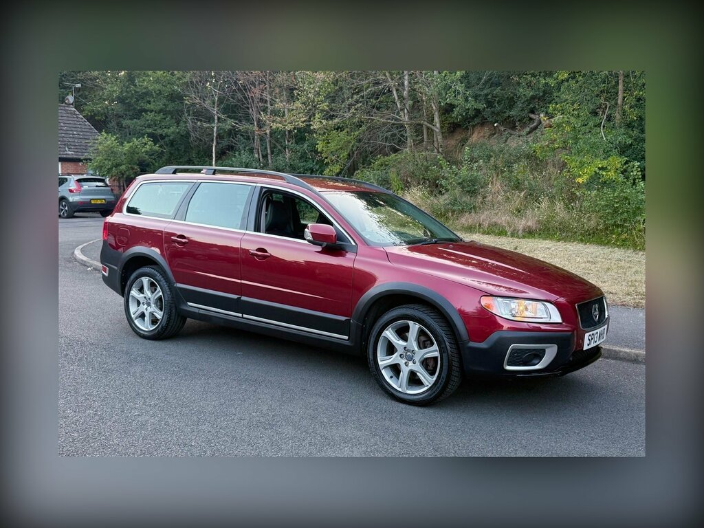 Volvo XC70 2.4 D5 Se Lux Geartronic Awd Euro 5 Red #4