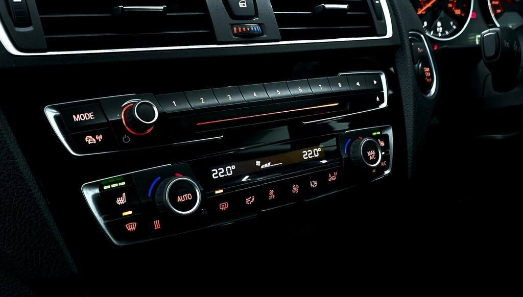 BMW 1 Series 120D Sport U5382 Grey #41