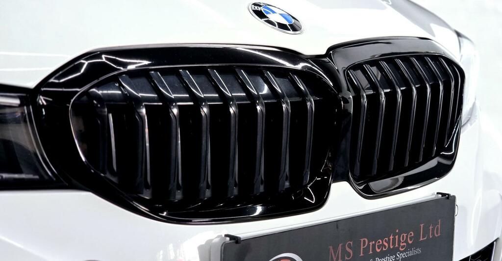 BMW 3 Series M Sport White #6