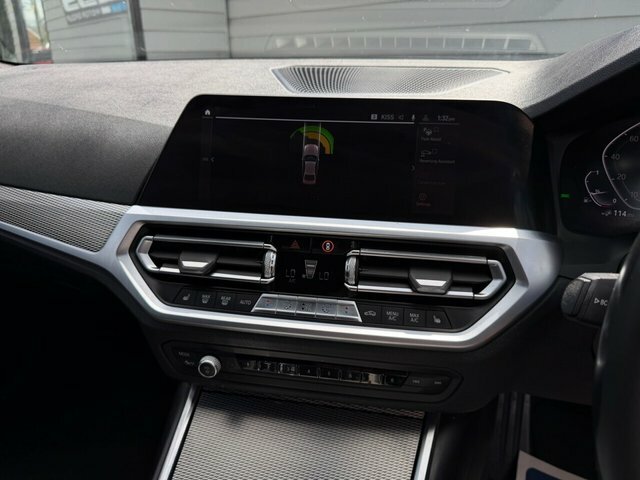 BMW 3 Series 330E M Sport White #24