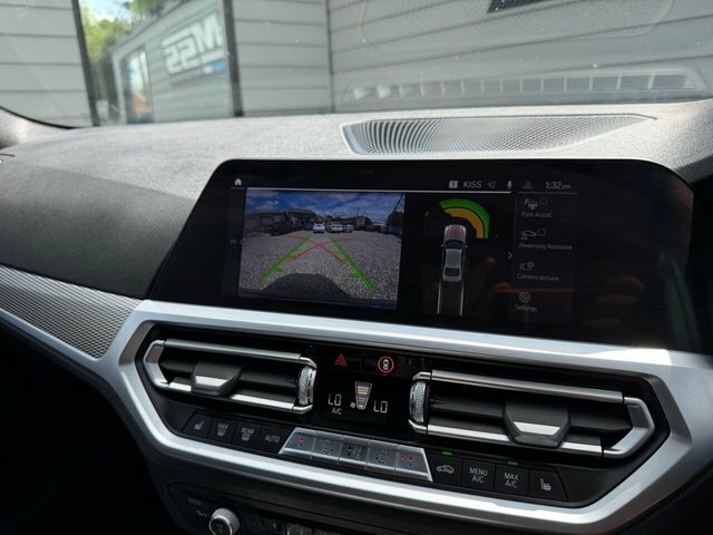 BMW 3 Series 330E M Sport White #27