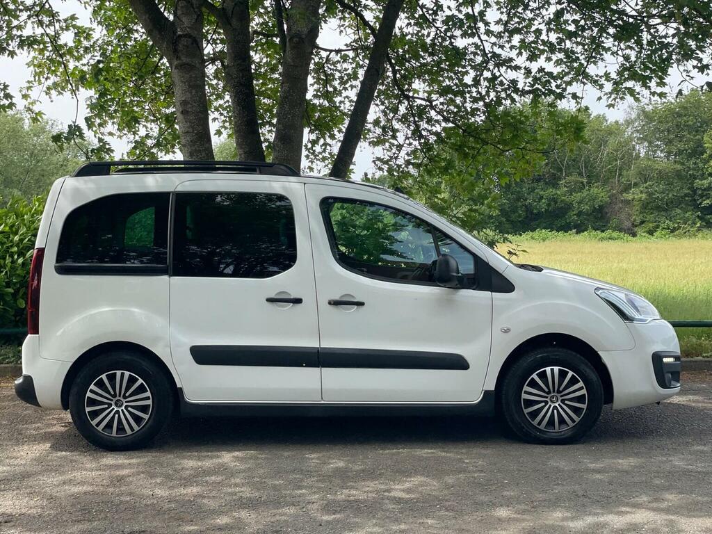 Citroen Berlingo Mpv 1.6 Bluehdi Xtr Multispace Mpv Etg6 Euro 6 S GX65XHC White #6