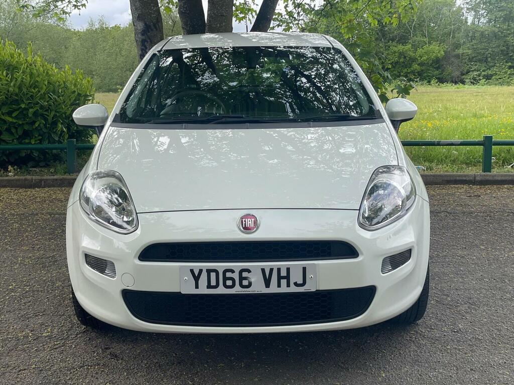 Fiat Punto Hatchback 1.2 Pop Euro 6 201666 White #2