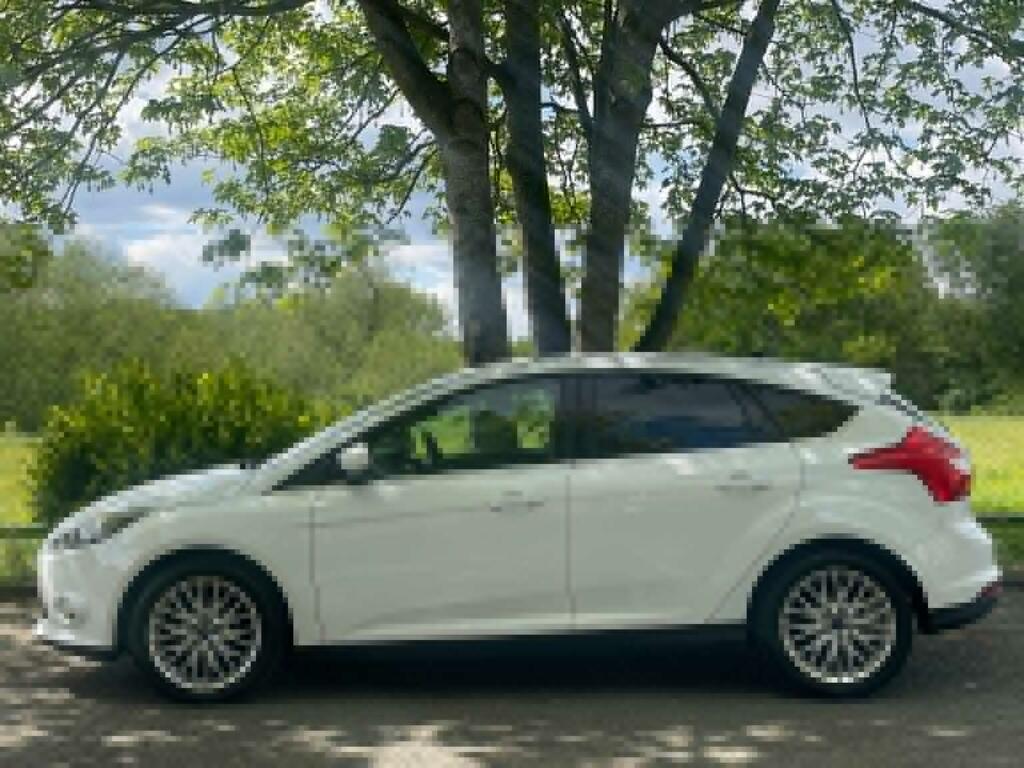 Ford Focus Hatchback 1.6 Zetec Euro 5 201464 BG64FDC White #5