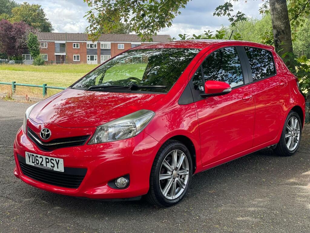 Toyota Yaris Hatchback Black #3