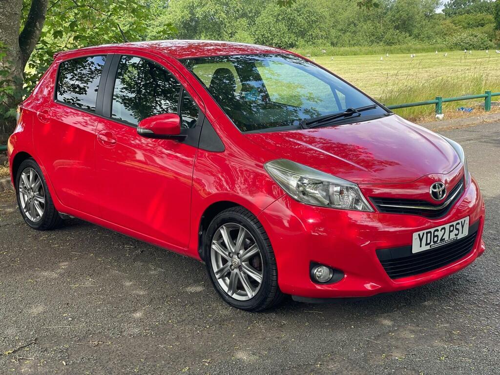 Toyota Yaris Hatchback Black #1