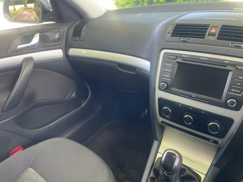 Skoda Octavia Blue #8