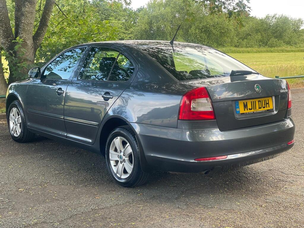 Skoda Octavia 1.6 Mpi Se Euro 5 Grey #4