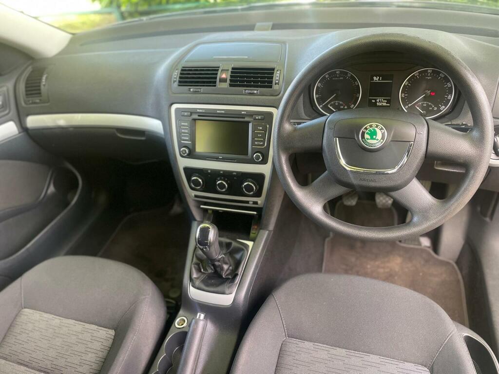 Skoda Octavia Blue #9