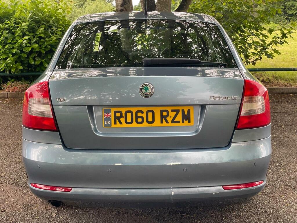 Skoda Octavia Estate Black #5