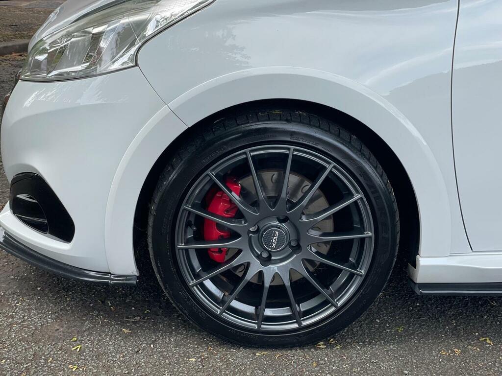 Peugeot 208 Hatchback 1.6 Thp Gti Prestige Euro 6 Ss 2 White #4
