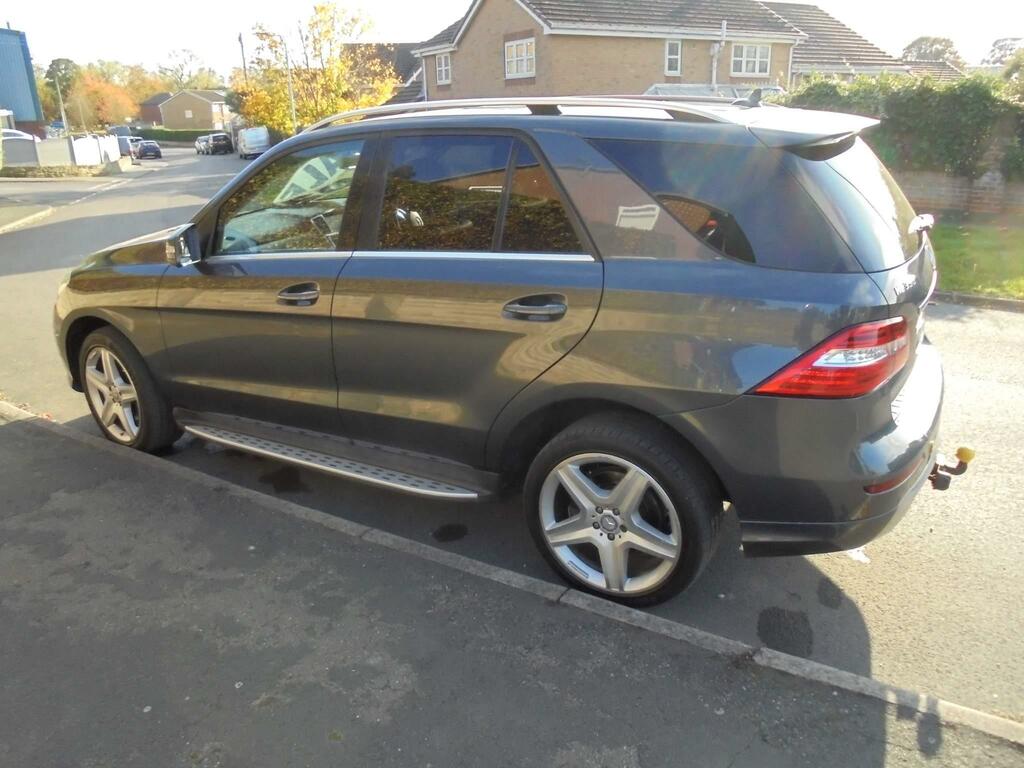 Mercedes-Benz M Class Ml250 Bluetec Amg Line Premium White #8