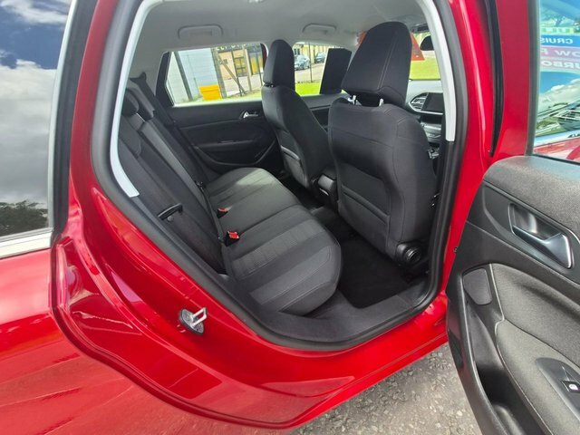Peugeot 308 SW 2016 1.6 Bluehdi Allure Estate 2016,20 Tax,85mpg, Red #6