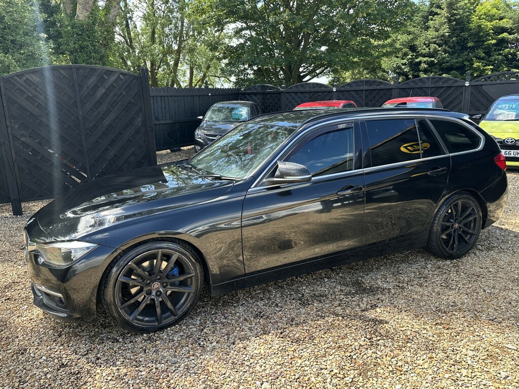BMW 3 Series 2.0 320D Luxury Touring Black