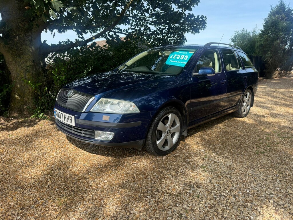Skoda Octavia 2.0 Tdi Elegance Blue #4