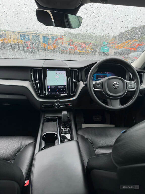 Volvo XC60 2.0 T6 350 Rc Phev Core Bright Awd Gtron YM72LKU Black #6
