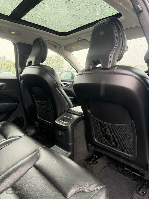 Volvo XC60 2.0 T6 350 Rc Phev Core Bright Awd Gtron YM72LKU Black #5