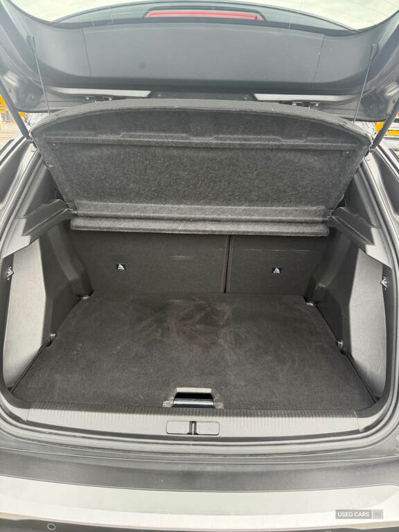 Peugeot 2008 1.5 Bluehdi 110 Gt MJ71PXO Grey #3