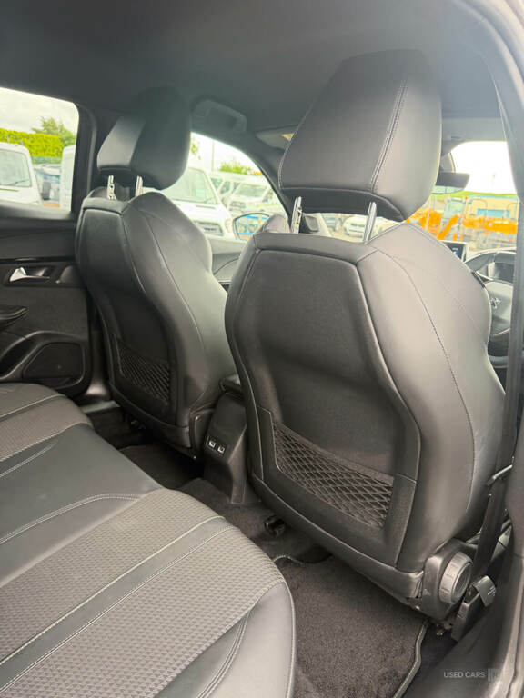 Peugeot 2008 1.5 Bluehdi 110 Gt MJ71PXO Grey #5