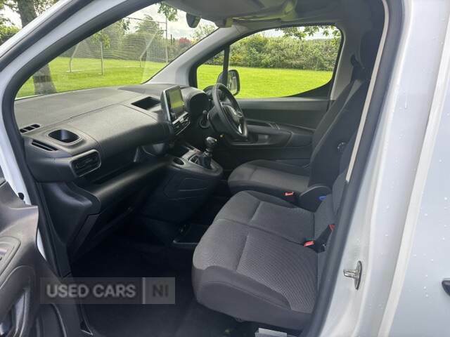 Vauxhall Combo 2300 1.5 Turbo D 100Ps H1 Sportive Van White #6