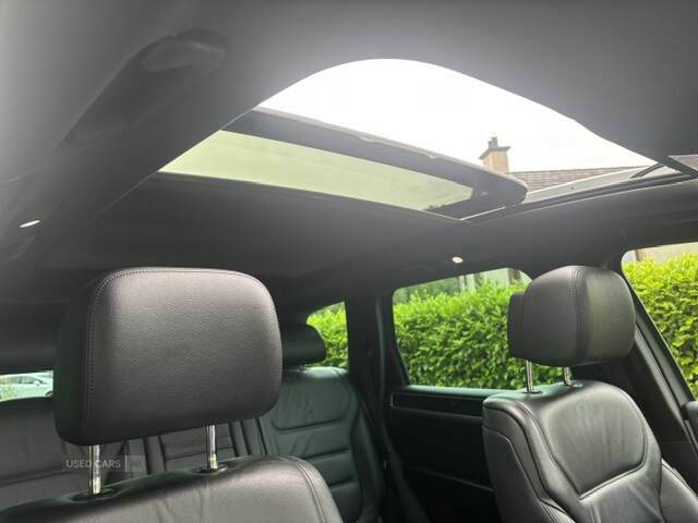 Volkswagen Touareg  Grey #16